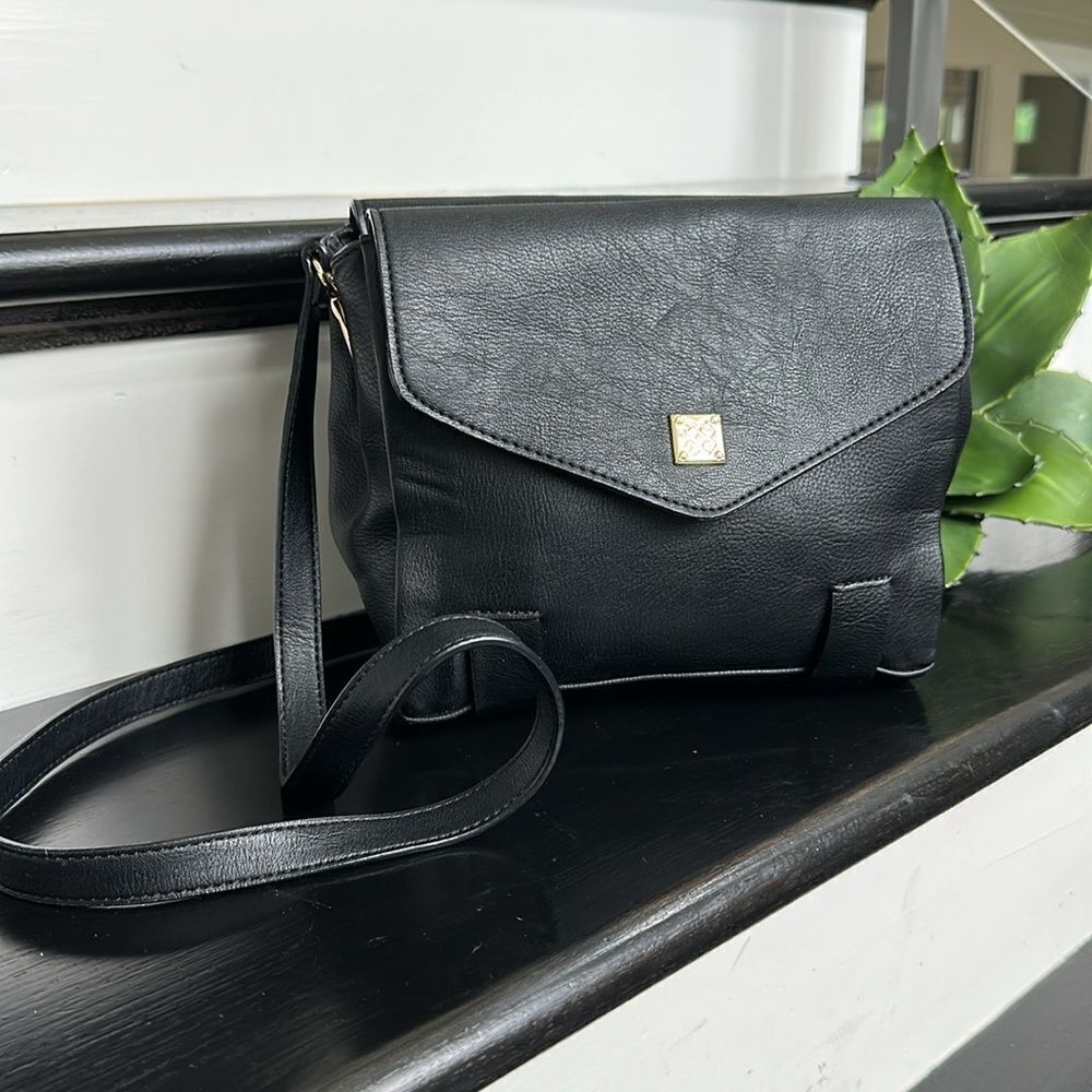 Gianni Bini like new double sided shoulder crossbody handbag purse